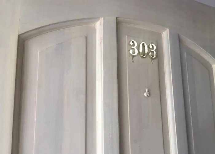 Patricio's Apartelle * 마닐라